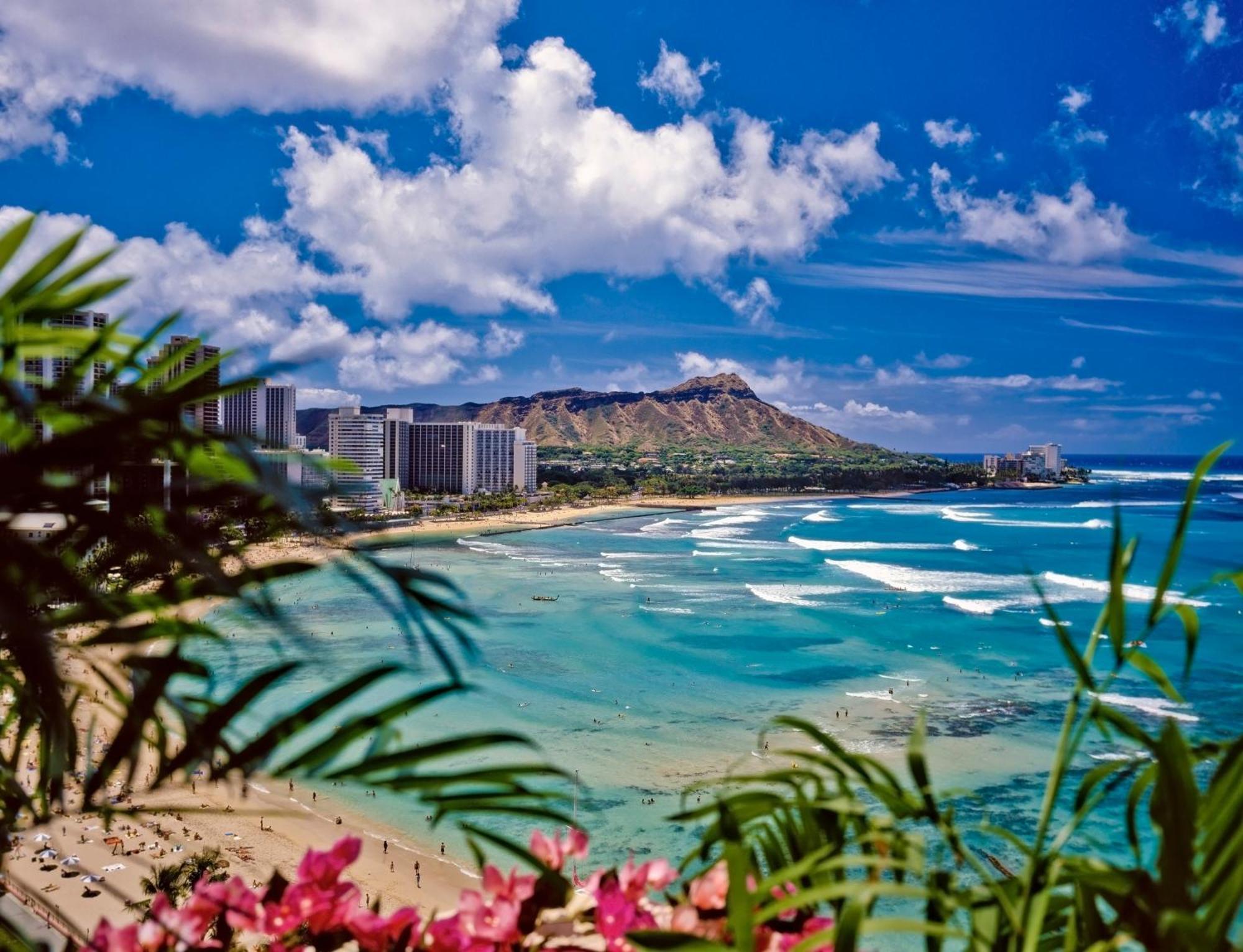 Charming 1br: Waikiki Banyan, Ocean View + Parking Honolulu