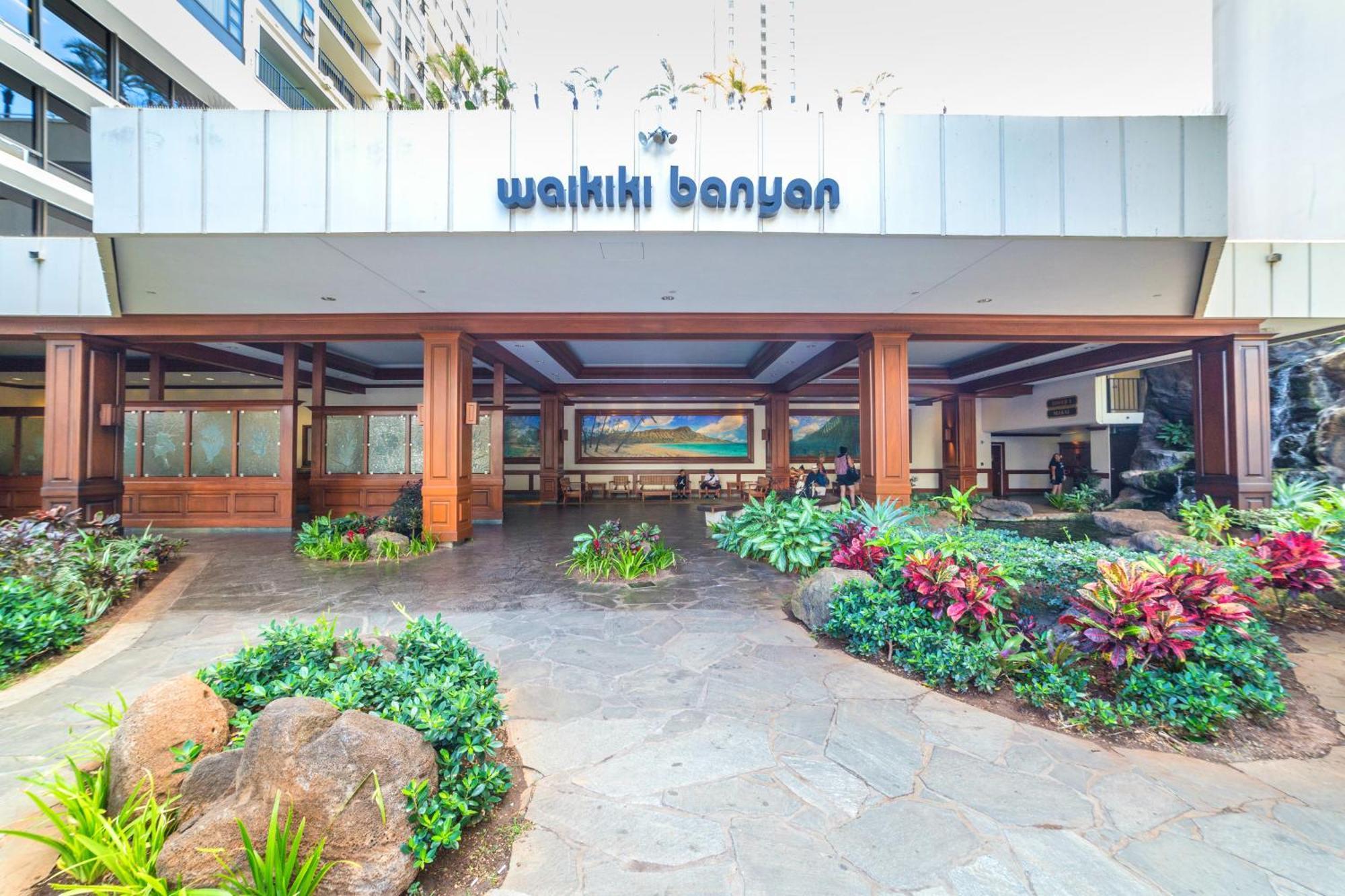 Charming 1br: Waikiki Banyan, Ocean View + Parking * Honolulu