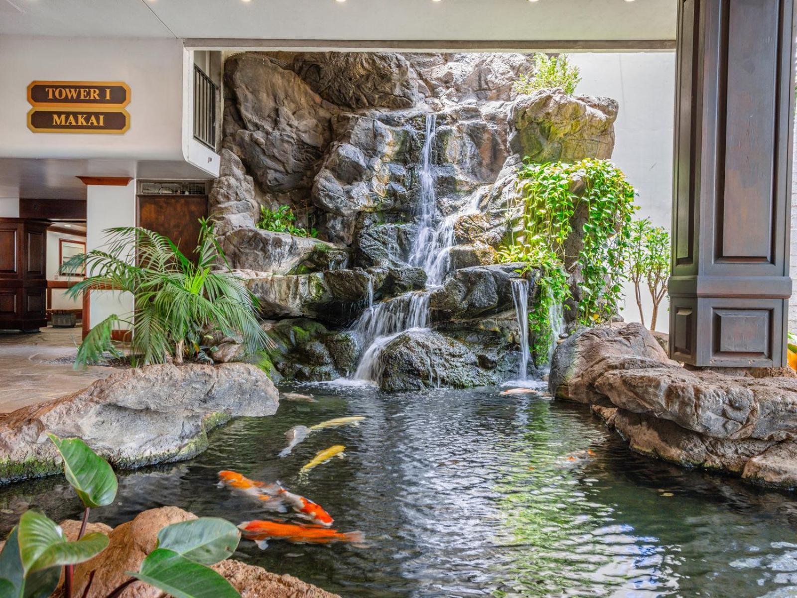 Charming 1br: Waikiki Banyan, Ocean View + Parking Honolulu