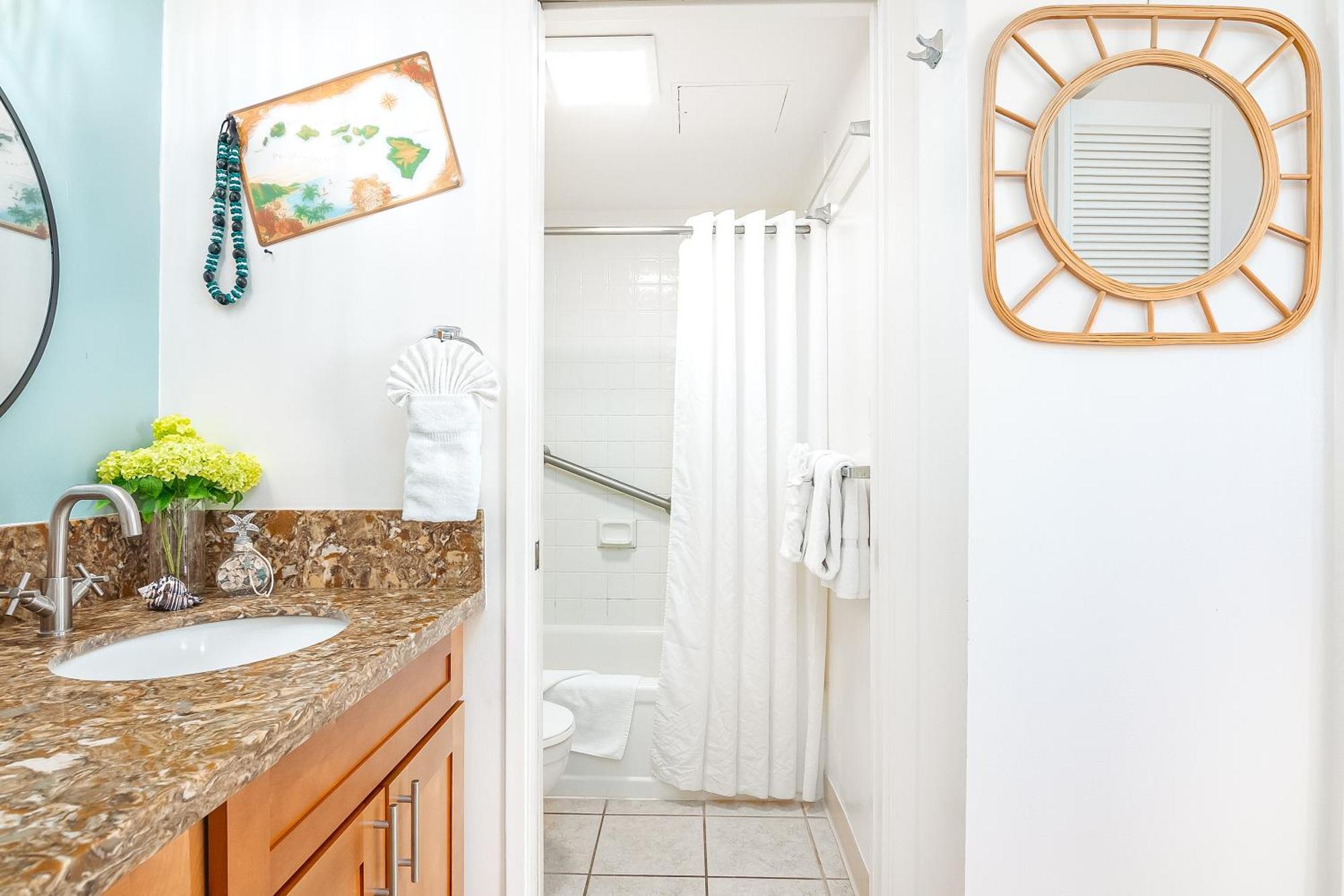 Charming 1br: Waikiki Banyan, Ocean View + Parking Appartement Honolulu