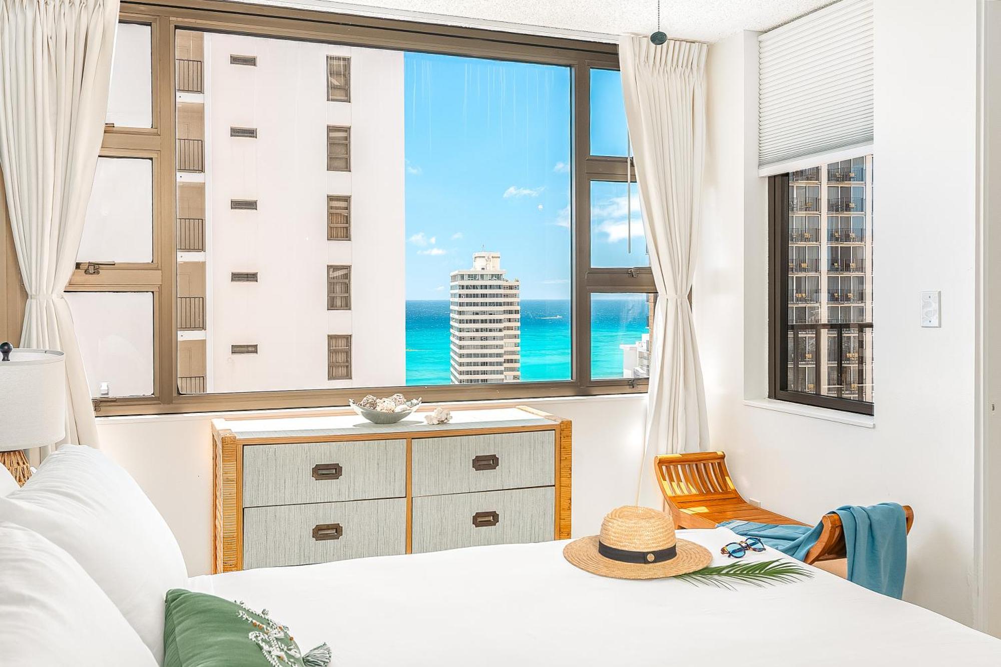 Appartement Charming 1br: Waikiki Banyan, Ocean View + Parking