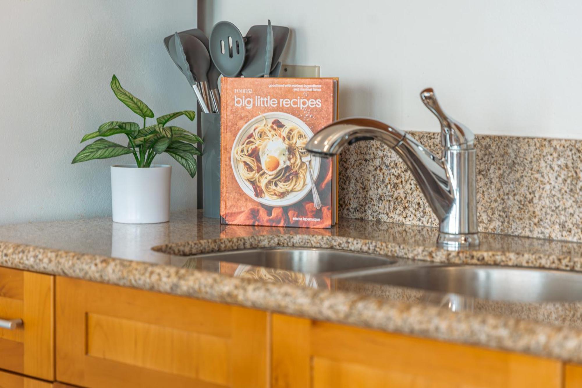 Appartement Charming 1br: Waikiki Banyan, Ocean View + Parking Honolulu
