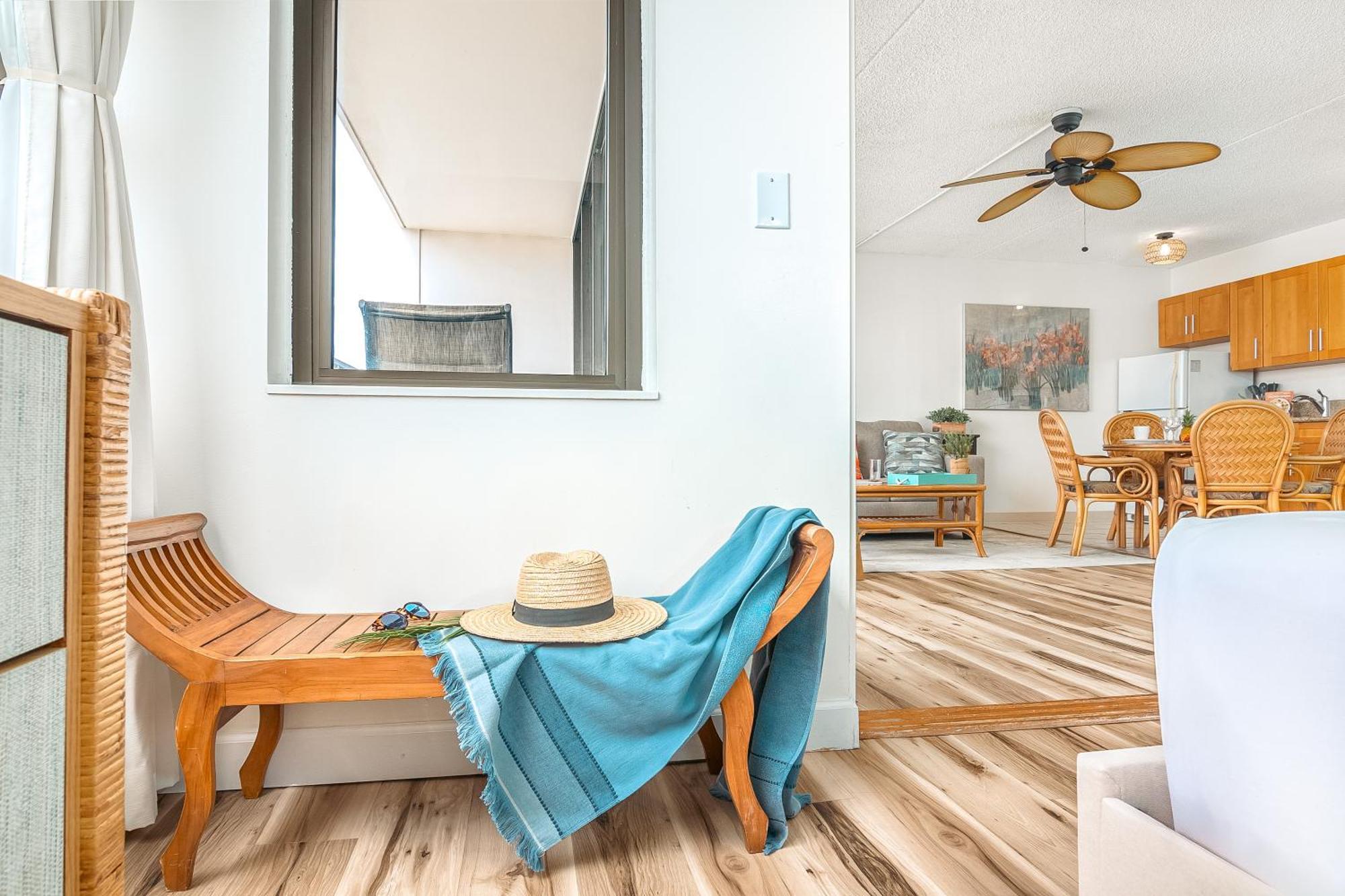 Charming 1br: Waikiki Banyan, Ocean View + Parking Appartement *