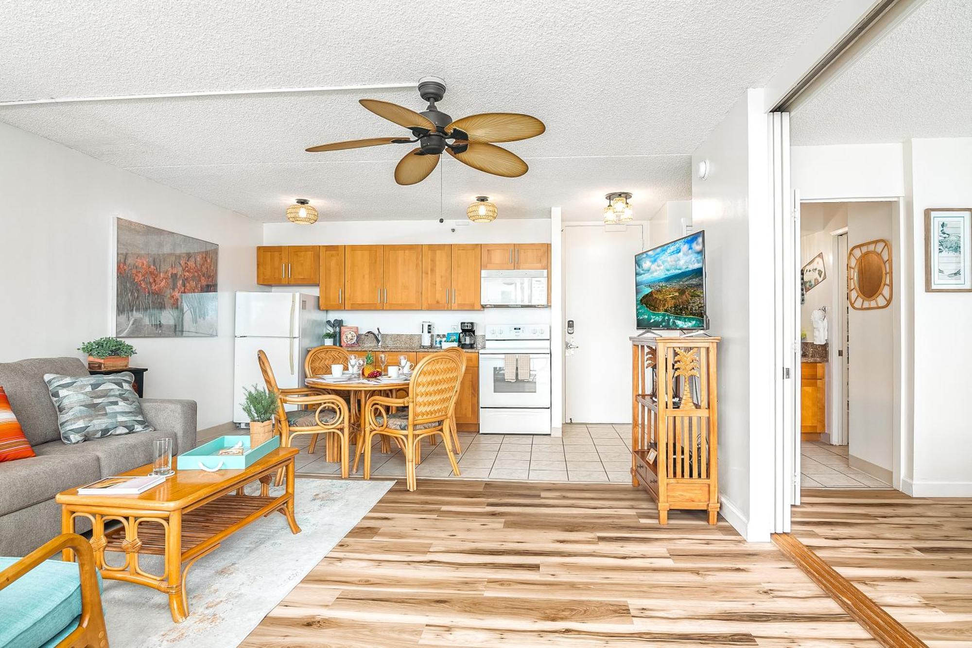Charming 1br: Waikiki Banyan, Ocean View + Parking Honolulu